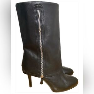 TAHARI Leather Boot